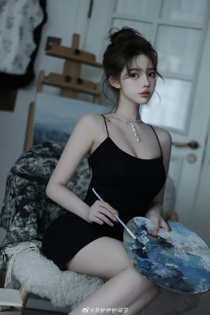  娱乐吃瓜718 