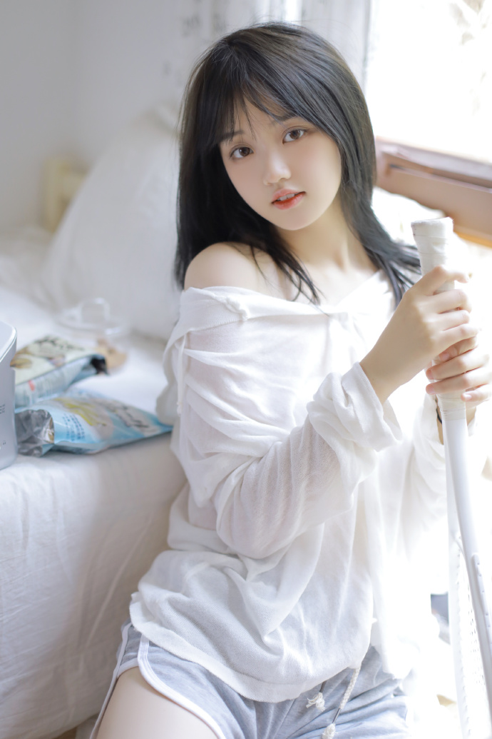  黑料24小时 