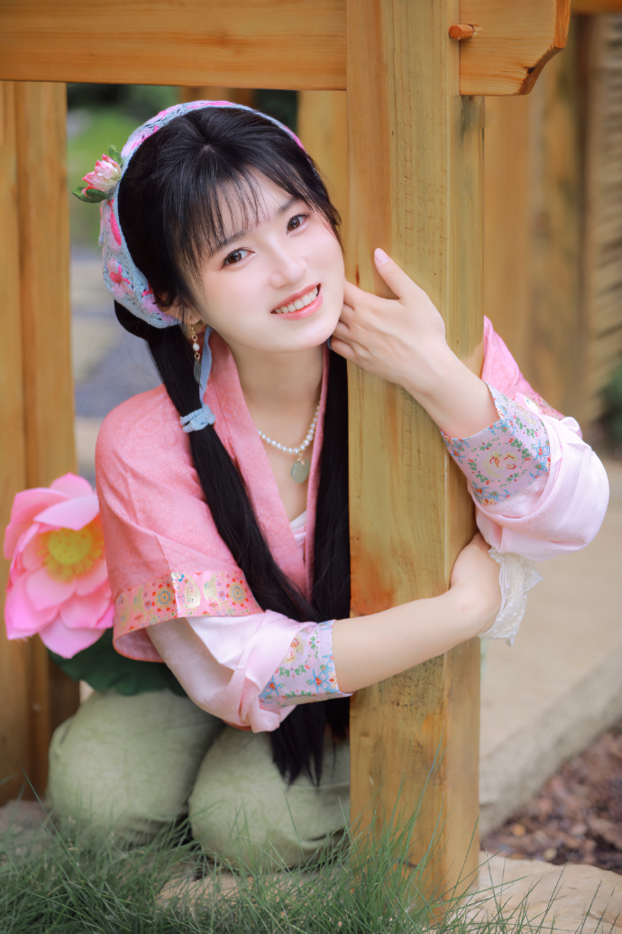  吃瓜--每日网红} 