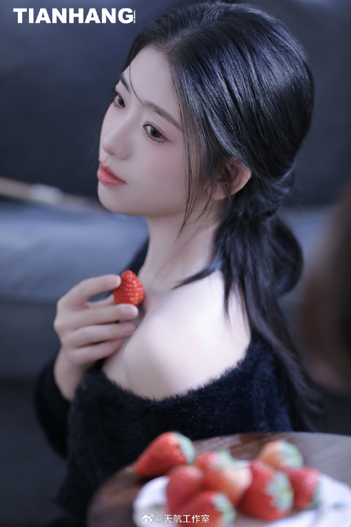  黑网爆料女友吃瓜反差 