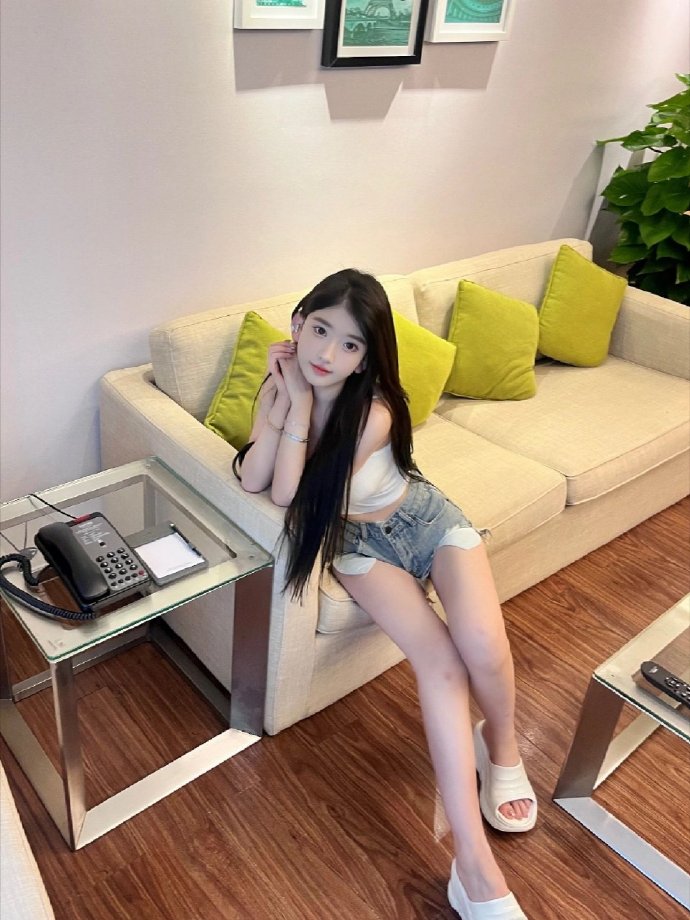  51黑网曝光吃瓜聚集地} 