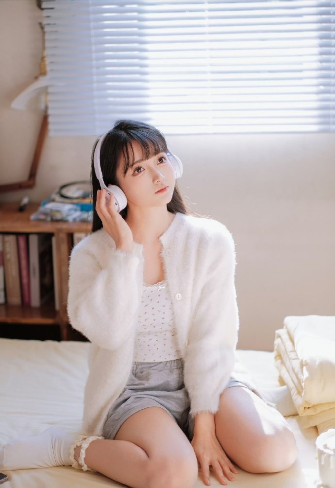  吃瓜-每日大反差女友 