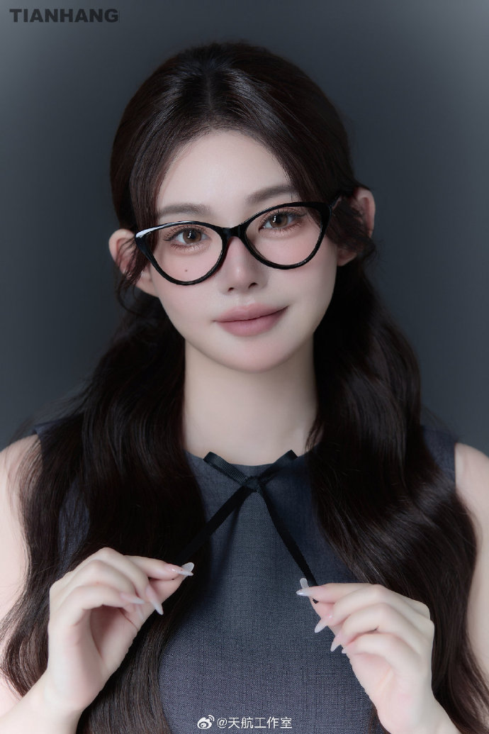 黑网爆料女友吃瓜反差 