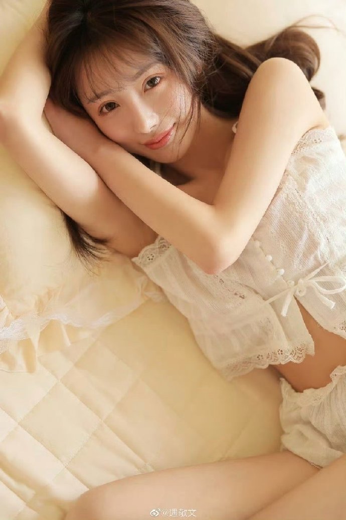  黑料网app} 